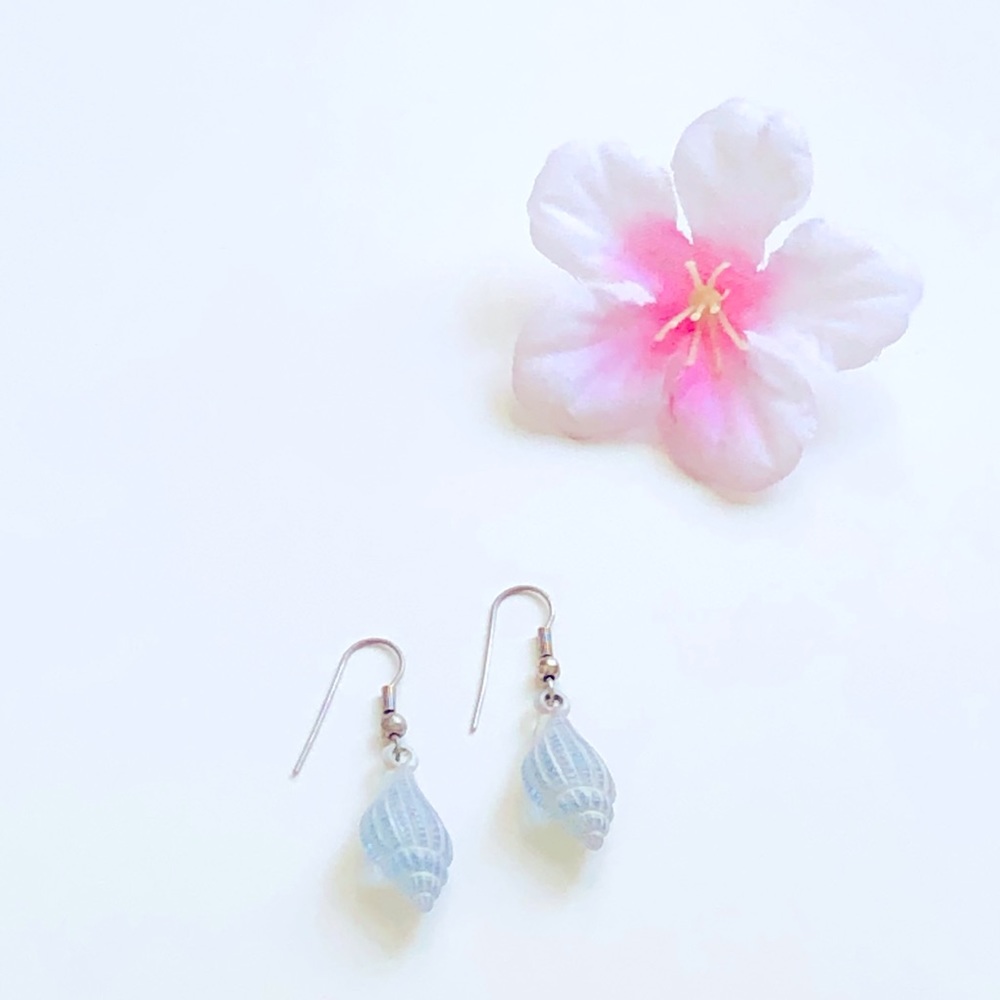 Shells Earrings - image 1